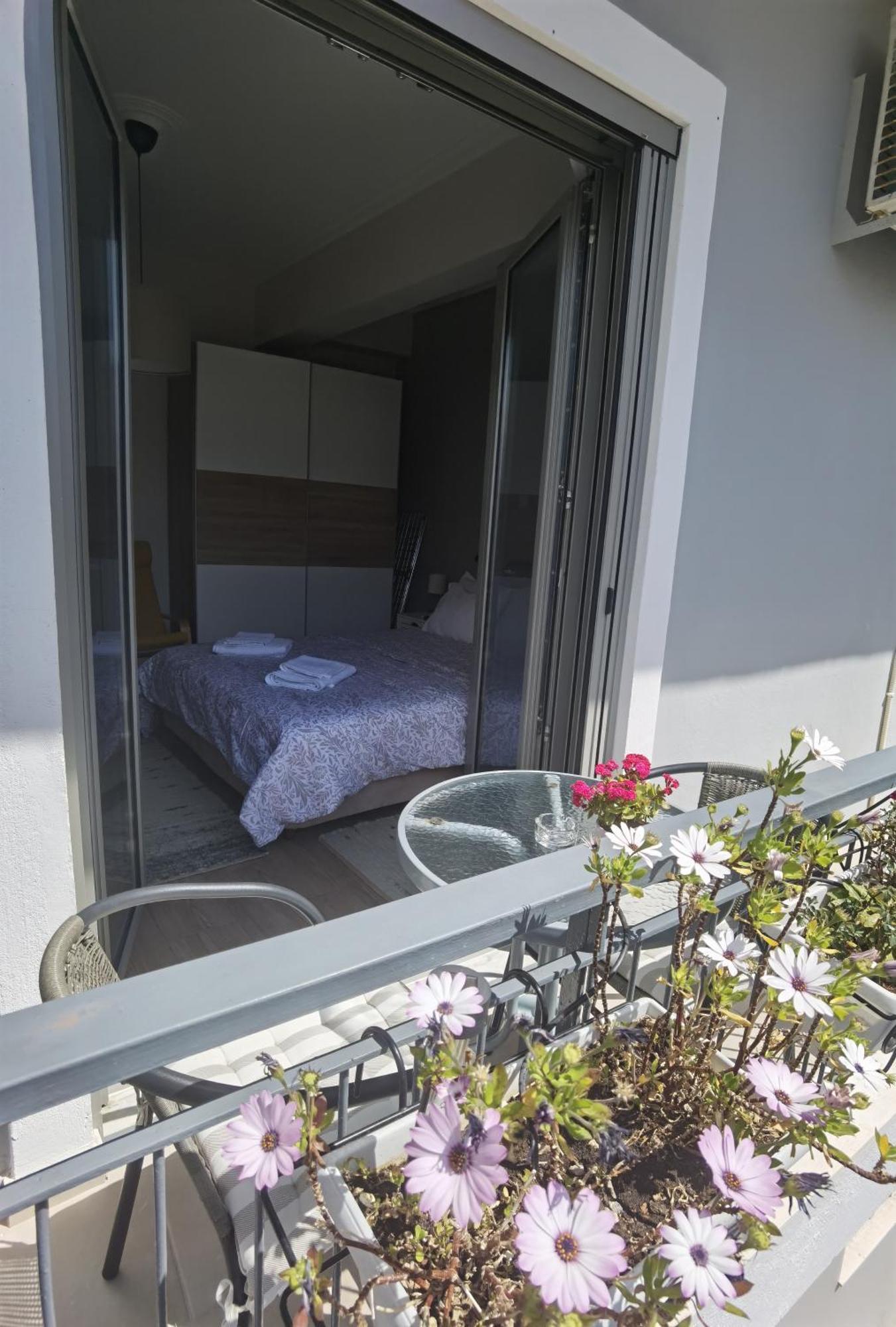House Dimitris & Vicky Apartment Athens Exterior photo